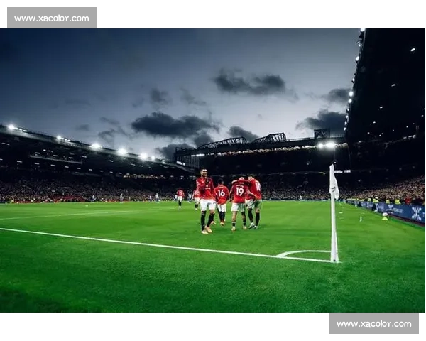 内维尔力挺双核:姆伯莫库尼亚助曼联冲前六 内维尔力挺双核:姆伯莫库尼亚助曼联冲前六